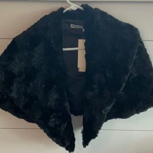 NWT, Faux fur wrap